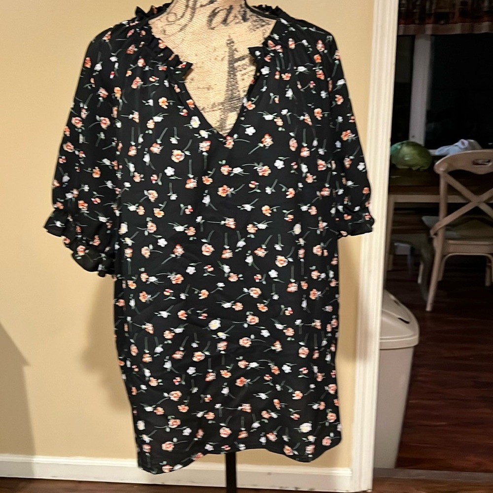 Black blouse with flowers